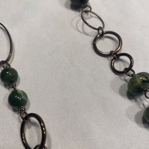 Elegant Green and Brown Beaded Necklace - Picture 2 of 5